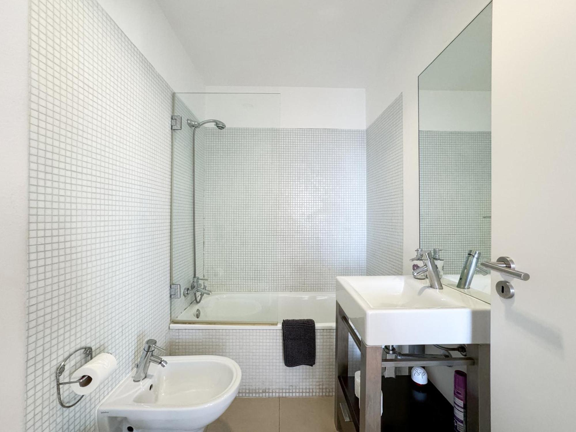 Apartamento Bright Next To Main Avenue And Marina #1870